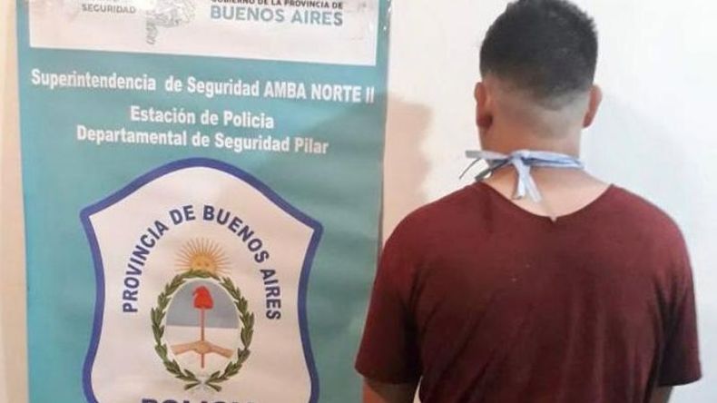 UNO DE LOS DOS DETENIDOS. Dijo haber comprado la moto a $3.000..