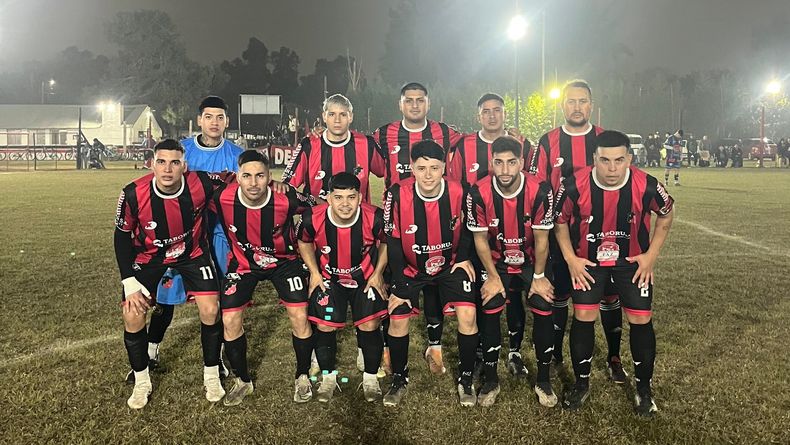 EQUIPO. Villa Rosa hizo valer su localía y sumó de a tres pensando en el Torneo Reducido.