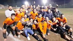 FESTEJO. Manzanares metió tercera en Don Torcuato. (FOTO: PRENSA CSYD MANZANARES)..