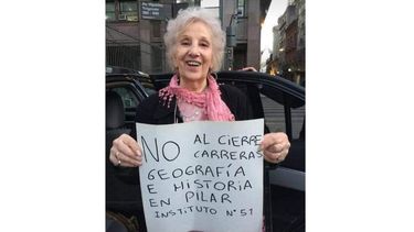 EN CONTRA. Estela de Carlotto apoya a los alumnos..
