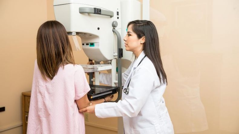 Las mamografías realizadas de forma periódica son elementos clave para la prevención y detección temprana del cáncer de mama.