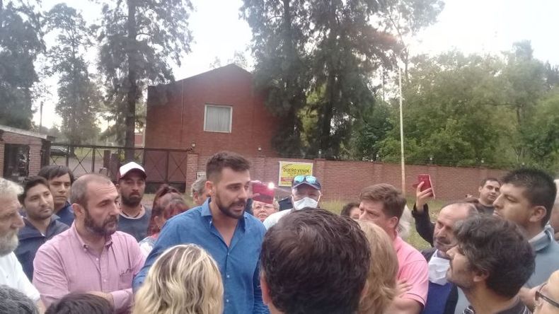 Gastón Yánez, Jefe de Gabinete de José C. Paz, se acercó hasta el lugar..