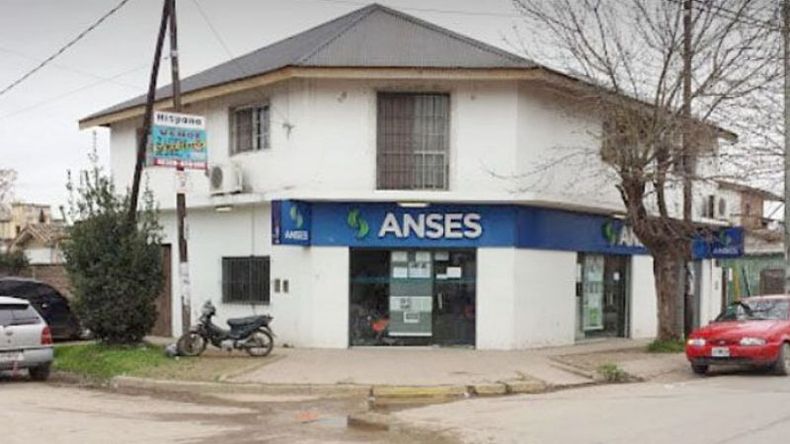 OFICINA DE DEL VISO. Los empleados requieren respuestas. .