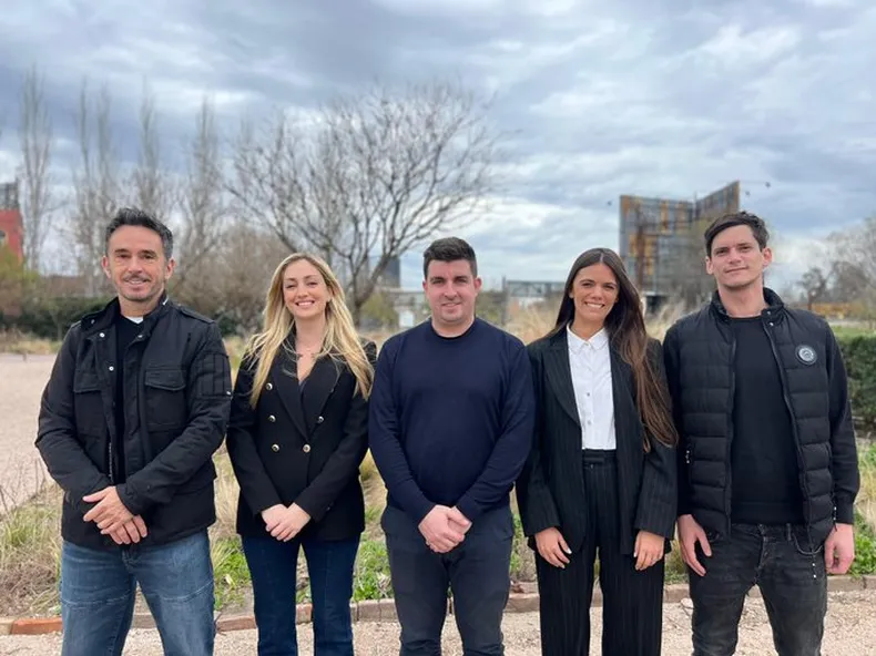 LISTA. Los candidatos de LLA este año en una de las pocas fotos juntos que compartieron.
