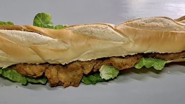el sandwich de milanesa xl que bate todos los records