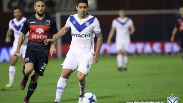 Gastón Díaz se destacó en su regreso a Vélez. Foto http://www.velezsarsfield.com.ar.