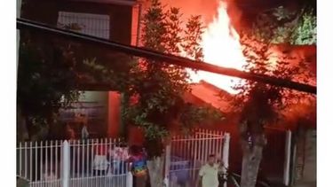 LLAMAS. El incendio se desató en una vivienda del barrio Pinazo.&nbsp;