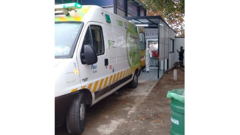 ALTA. Nélida salió del Hospital Solidario Covid-19 Austral..
