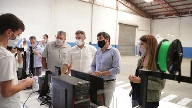 Arroyo visitó emprendedores de Lagomarsino, la Nueva Avan y el Pellegrini. .