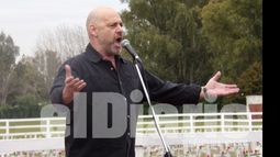 El tenor Darío Volonté interpretó el Himno Nacional..