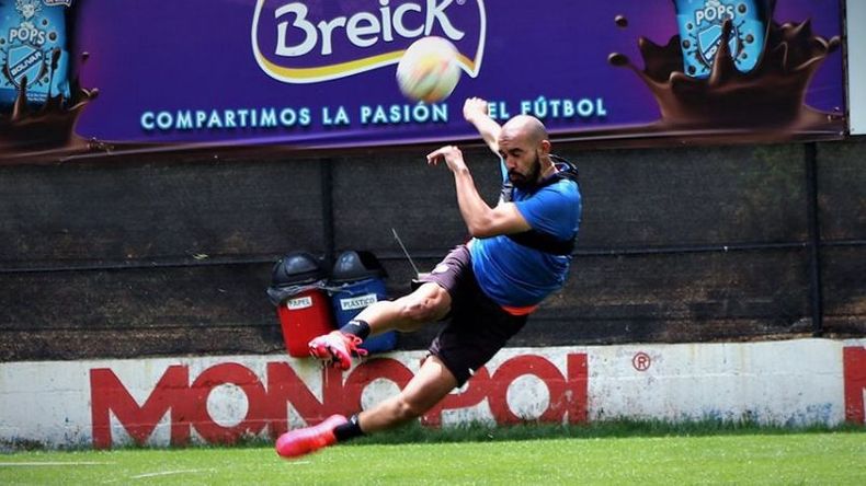 Marcos Riquelme viene de ser goleador de Bolívar de La Paz..