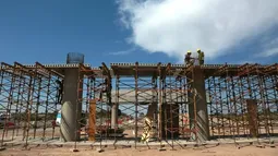 EN PICADA. La construcción quedó muy afectada por el cierre de empresas. EN PICADA. La construcción quedó muy afectada por el cierre de empresas.