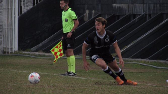 TARDE FRÍA EN GERLI. Real rescató un empate ante El Porvenir..