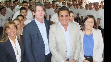 Campaña en la escuela de policía