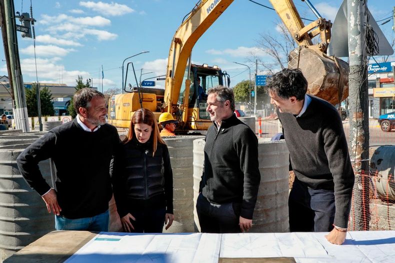 PLANOS. Santiago Laurent, Soledad Peralta, Federico Achával y Luis Bonfante.