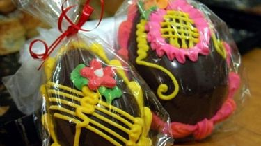 Mil huevos de Pascua para mil chicos