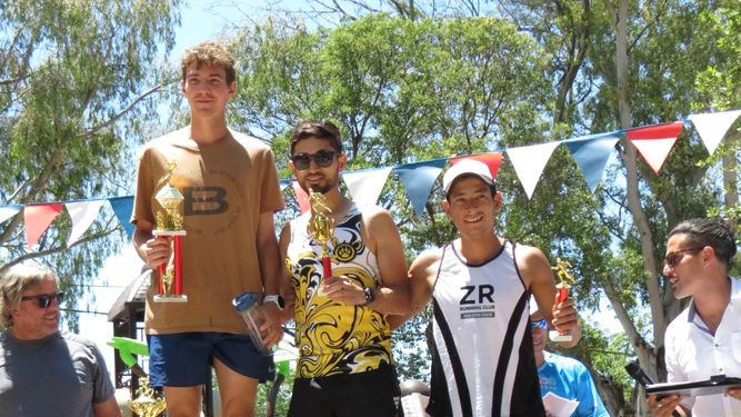 El Maratón Del Viso con su podio masculino.