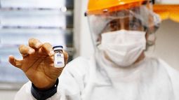 VACUNAS. El Municipio convoca a estudiantes de carreras de salud para ser vacunadores. .