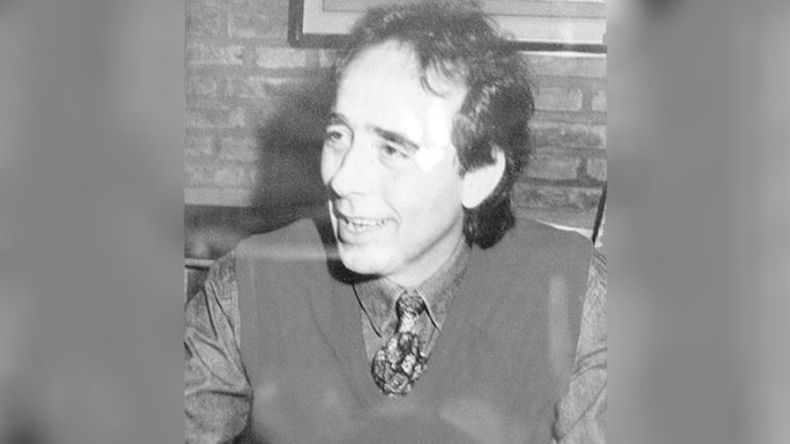 Joan Manuel Serrat, una visita ilustre para el Club Argentinos de Del Viso. Primera vez que el cantautor catalán estuvo en el distrito..