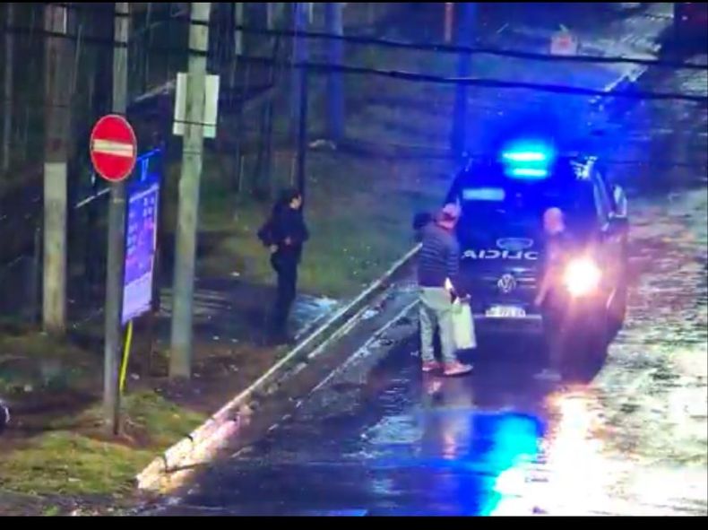 COLECTORA Y CHAMPAGNAT. Lugar donde fue aprehendido el ladrón.