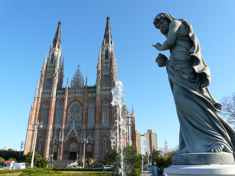 Catedral de La Plata. (intriper.com)..png