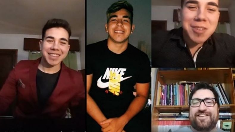 CONDUCTOR. Manuel convoca a estudiantes y docentes a sus vivos..