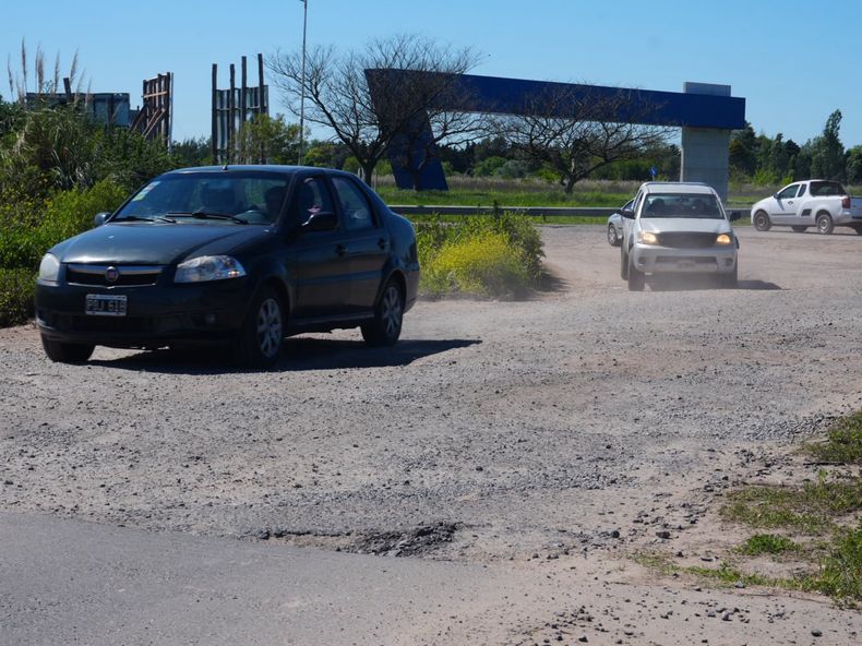 Los usuarios usan la colectora del peaje Larena. La tarifa ya cuesta más de $1.800.