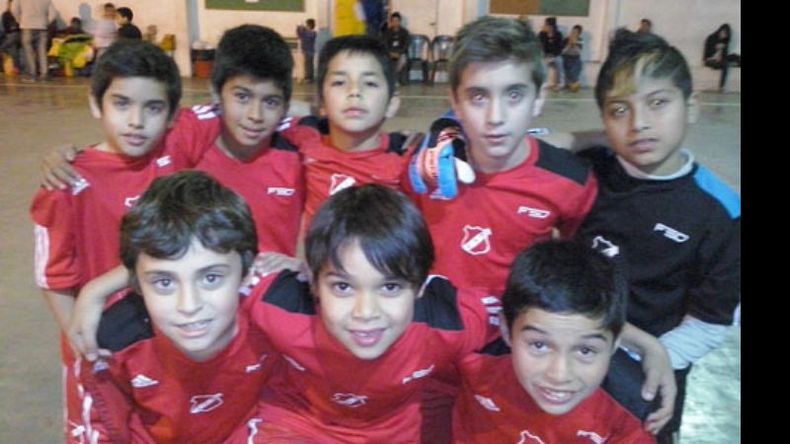 IMPARABLE. La 2005 de Sportivo venció 2-1 a Haedo Sur..