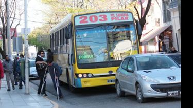 BOLETO. Si se reglamenta la ley, los estudiantes podrán viajar gratis..