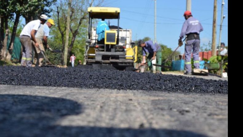 PAVIMENTO. Unas mil cuadras de asfalto integran la lista de obras..