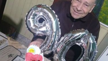 El pintor de Derqui cumplió 90 años y lo celebró rodeado de amor