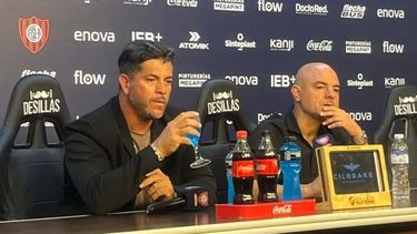 Sergio Gómez y Favio Orsi, en el Nuevo Gasómetro cuando lo visitaron con Platense.
