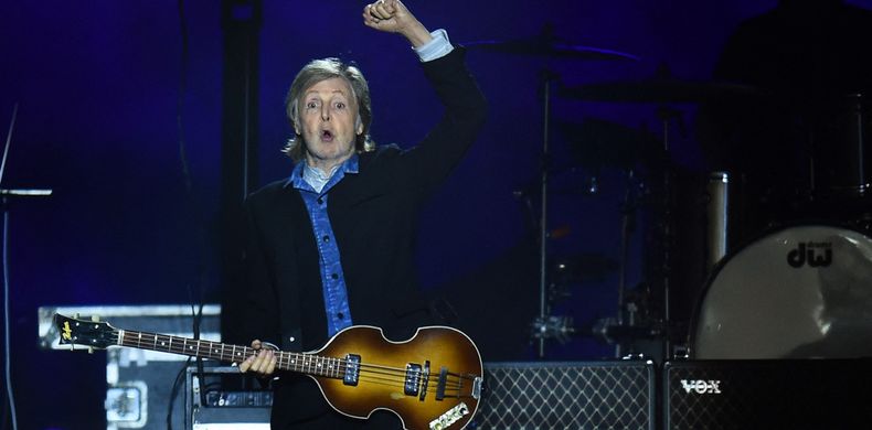 Paul McCartney en Montevideo, la escala previa a su show en Buenos Aires. (AFP)..png