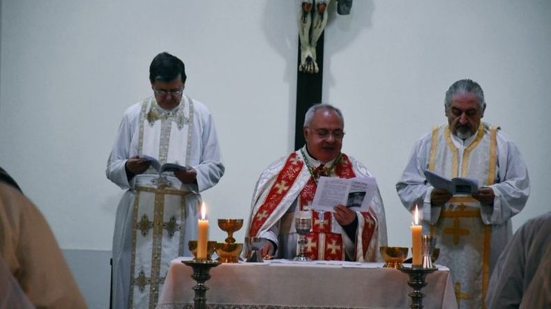 APOYO. Desde el lunes, los obispos de todo el país están reunidos en Pilar. .
