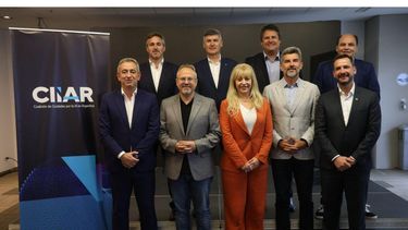 achaval participo del lanzamiento de la coalicion de ciudades por la inteligencia artificial