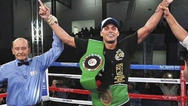CINTURONES. Peralta es actual campeón latino y sudamericano de los Cruceros CMB..
