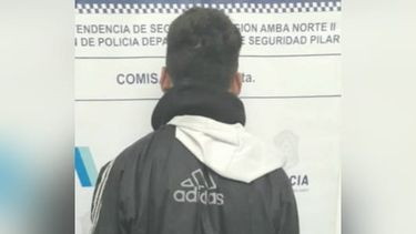 El detenido tiene 21 años y fue trasladado a la Comisaría de Villa Rosa.&nbsp;