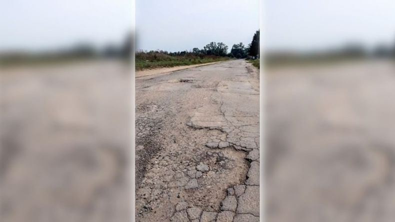 CALLE. Los vecinos piden arreglo de calzadas y reductores de velocidad..