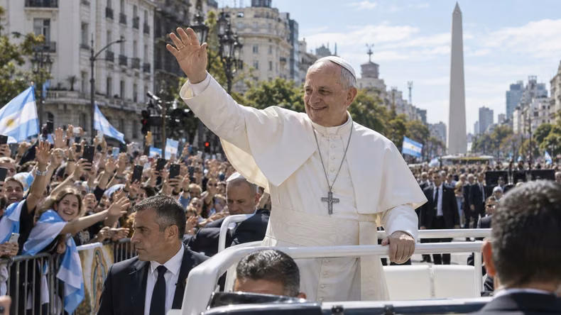 El Gobierno Nacional confirmó el feriado por la visita del Papa. (Con IA ladevi.info).