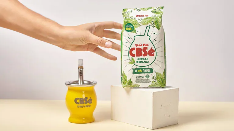 El mate es uno de los sellos más característicos de la cultura argentina. (CBSé)..webp