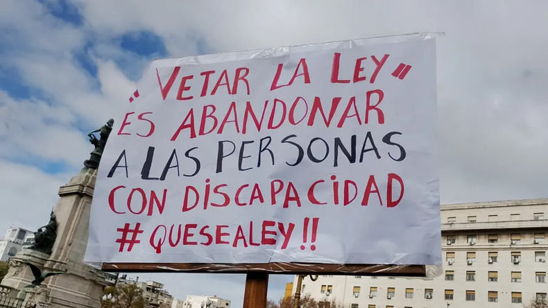 RECLAMO. Una familia de Pilar inició el reclamo para que se aplique la emergencia en discapacidad.