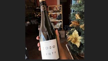Cada botella cuesta alrededor de 590 pesos..