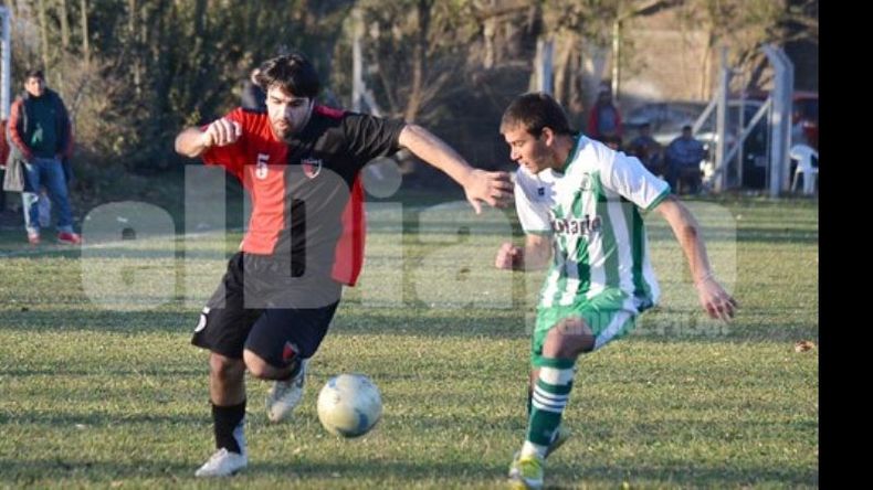 ANTECEDENTE. Derqui se cruzó con Abrojal en el primer torneo y lo superó 2-0..