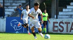 COMPETENCIA. “Me falta ritmo”, resaltó Chambi tras ‘su vuelta a la cancha..