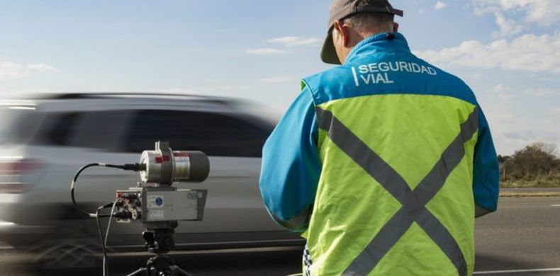 FOTOMULTAS. Los equipos digitales seguirán controlando el tránsito.