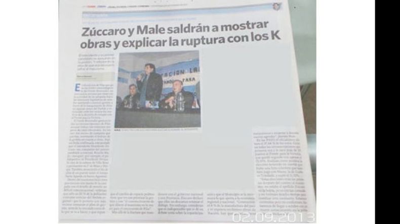 Página en blanco. La foto fue subida a su cuenta de Facebook por el candidato zuccarista Ricardo Male. Muestra una nota aparecida en el diario Clarín que da cuenta de su triunfo electoral. Pero el candidato se ocupó de borrar prolijamente la parte de la página que no lo menciona, formando esa especie de Z invertida que se ve en la imagen. No sea cosa que se vea que, además de él, hubo otros candidatos como Lagomarsino y Ducoté que dan título a las notas omitidas..