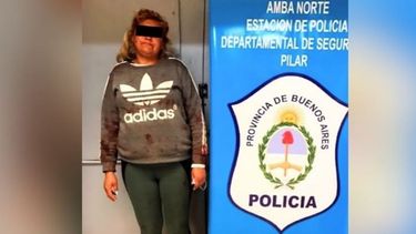 La mujer fue capturada a las pocas cuadras..