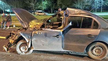 La sacó barata... Intentó pasar un camión por la derecha en ramal Campana de #Panamericana. Las leyes de tránsito están para cumplirlas. LaPanaWeb / @lapanaweb..