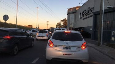 las obras en el puente champagnat empezaron con caos vehicular