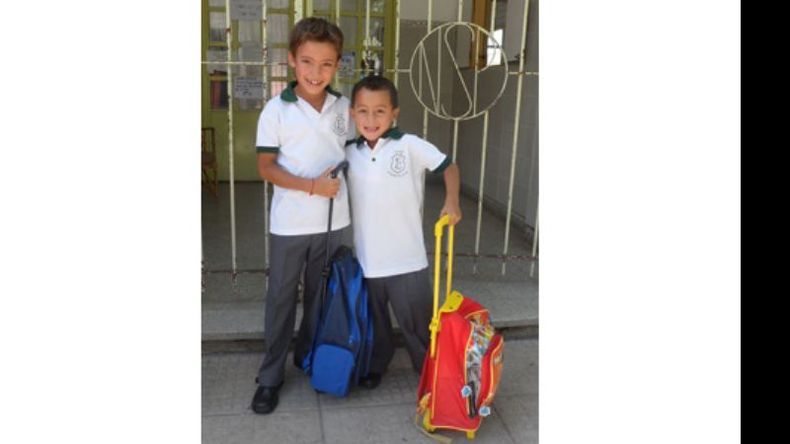 Matheo y Thomas, primer día de clases, Colegio Nuestra Señora de la Paz..